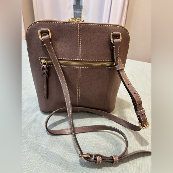 Dooney & Bourke Gray Elephant Saffiano Crossbody Bag Like New pre-loved - Picture 2 of 15